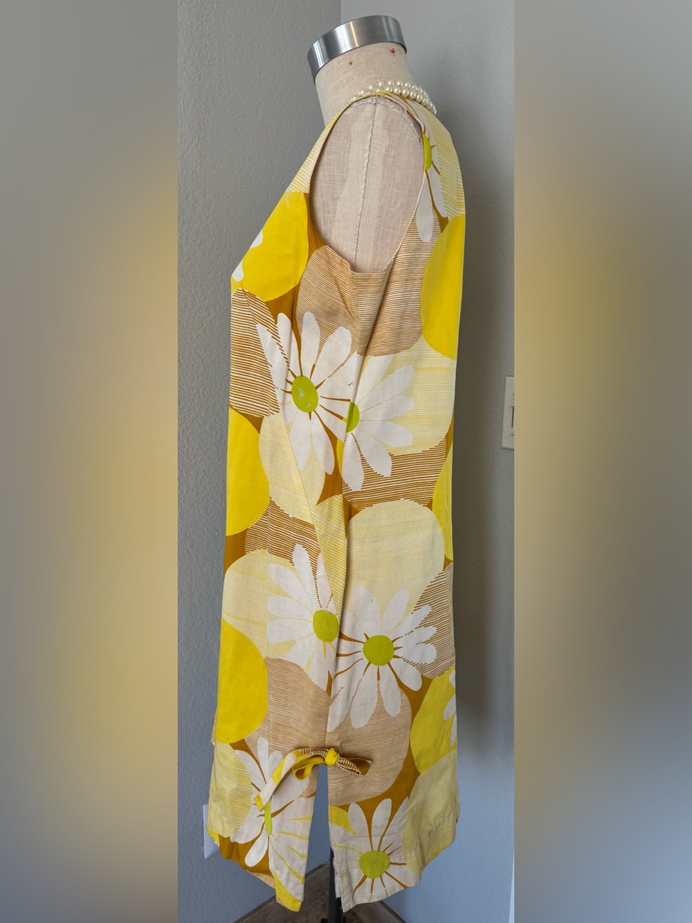 1960s Sun Fashions of Hawaii Dress - Picture 2 of 16